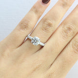 Anillo Pavé de Rounds con Diamante Round 2.00ct