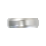Argolla Beveled Mate Oro Blanco
