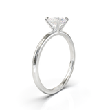 Anillo de compromiso Solitario Clásico con Diamante Oval 0.50cts
