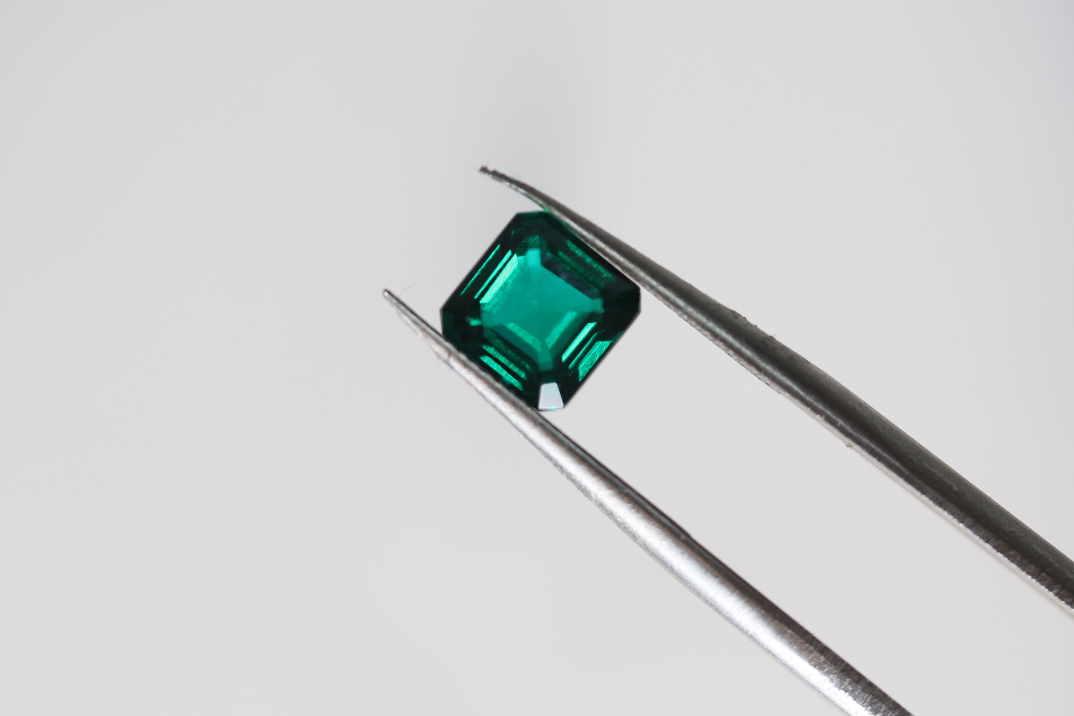 Joyería Sostenible: Cómo Cada Pieza Bornmine Regenera el Planeta