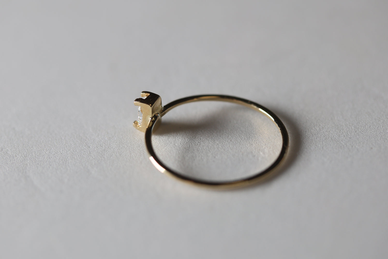 Anillo solitario radiant