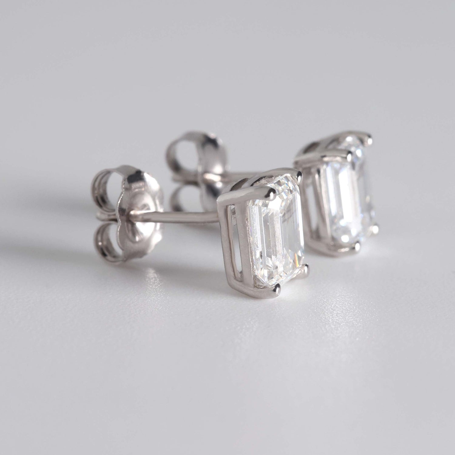Lab Grown Diamond Studs Emerald 1.00 ct