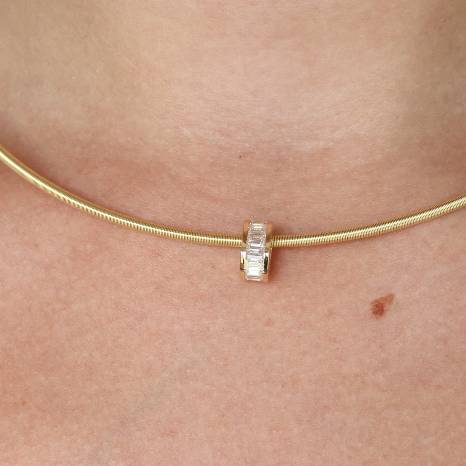 Charm Emerald Channel