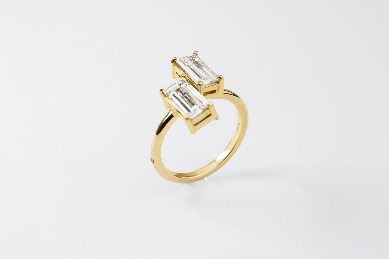 Asymmetry Ring