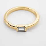 Ring with baguette