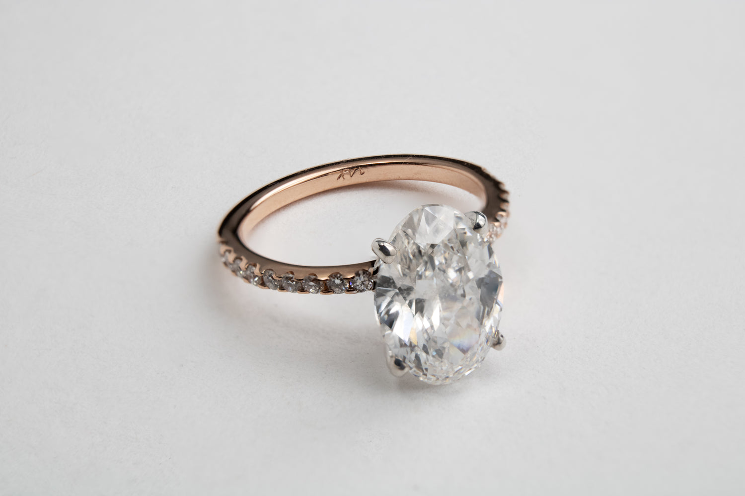 Oval ring with pavé