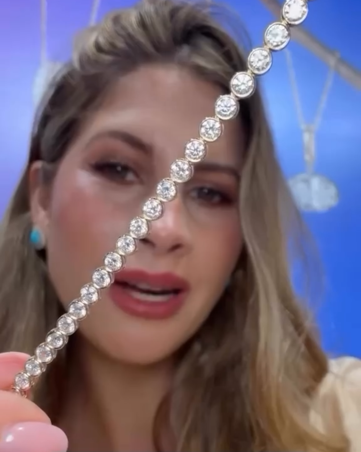 Tennis necklace bisel