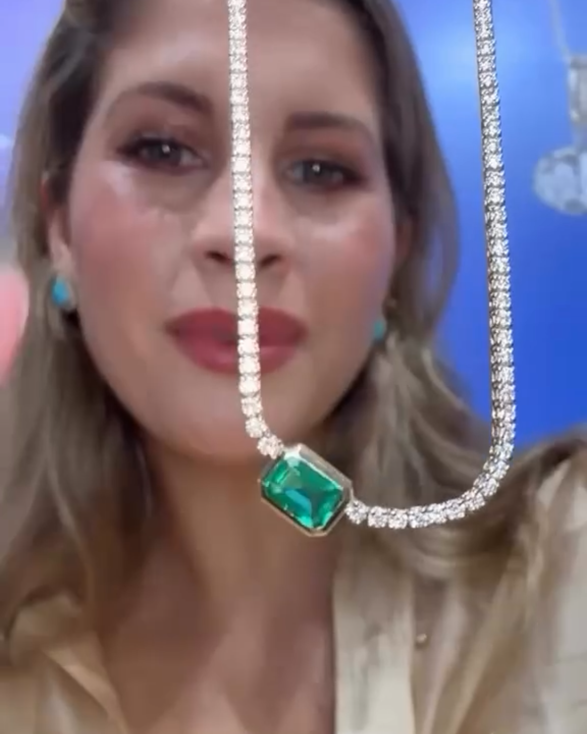 Tennis necklace esmeralda central