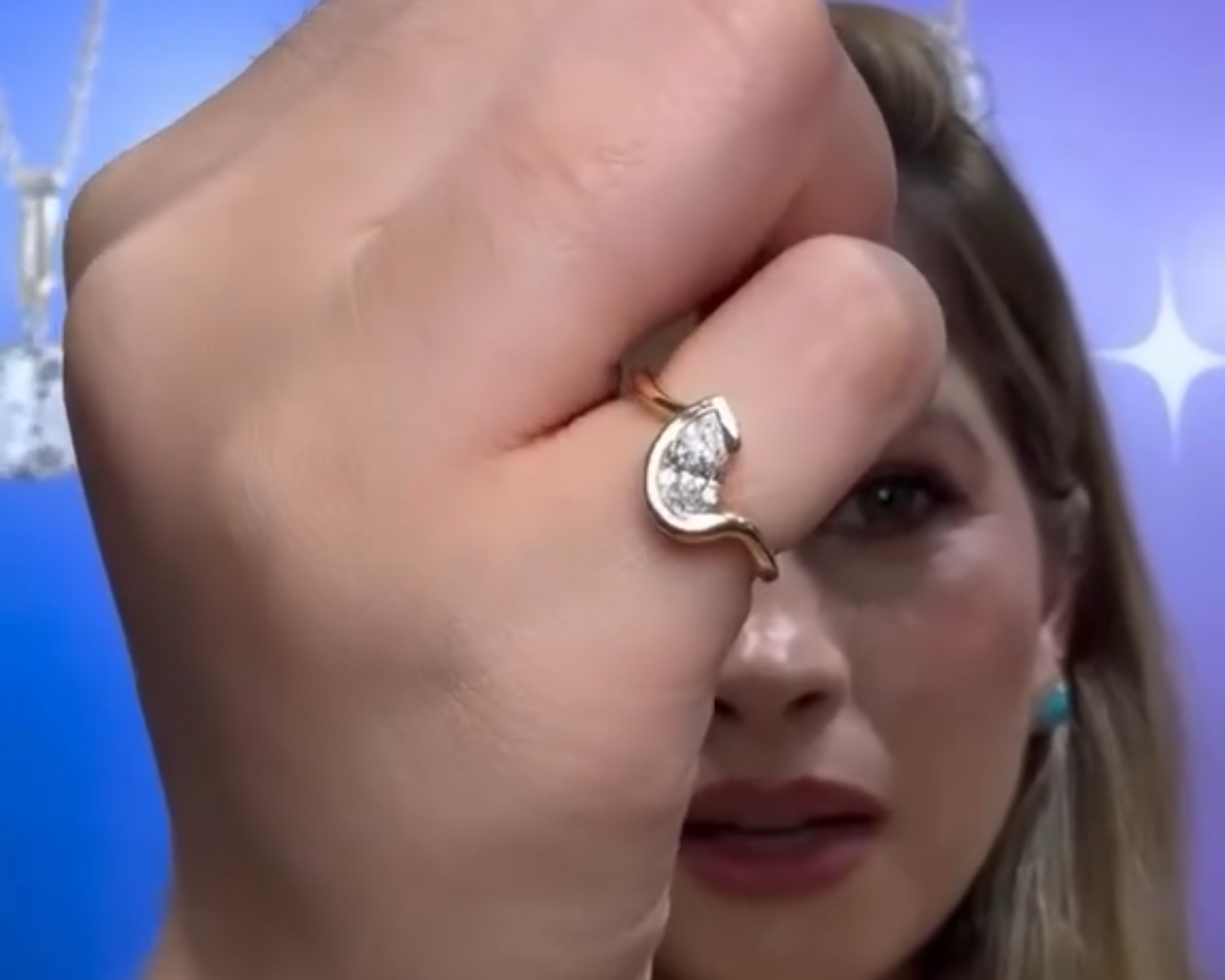 Pinky ring pear abierto
