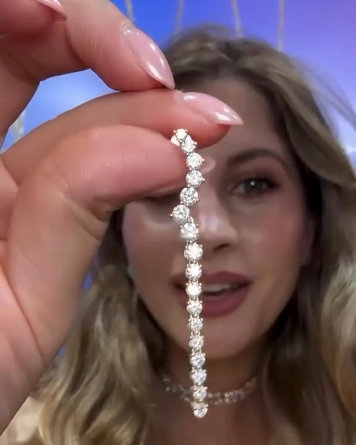 Aretes row