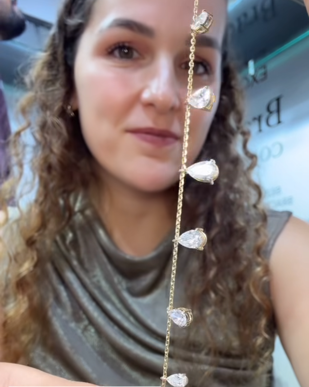 Pear drop necklace