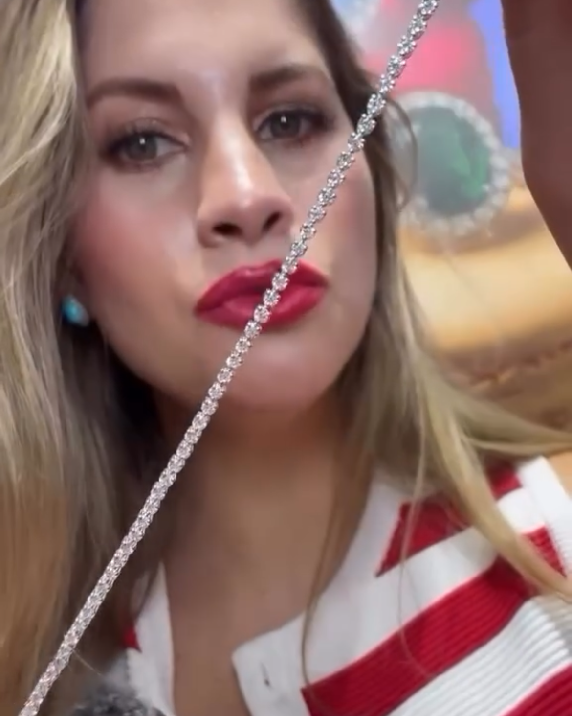 Tennis bracelet