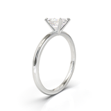 에메랄드 다이아몬드 0.80cts가 포함된 클래식 솔리테어 약혼 반지