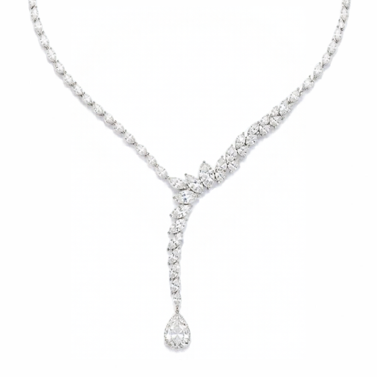 Collar Corbatin Marquises y Pear